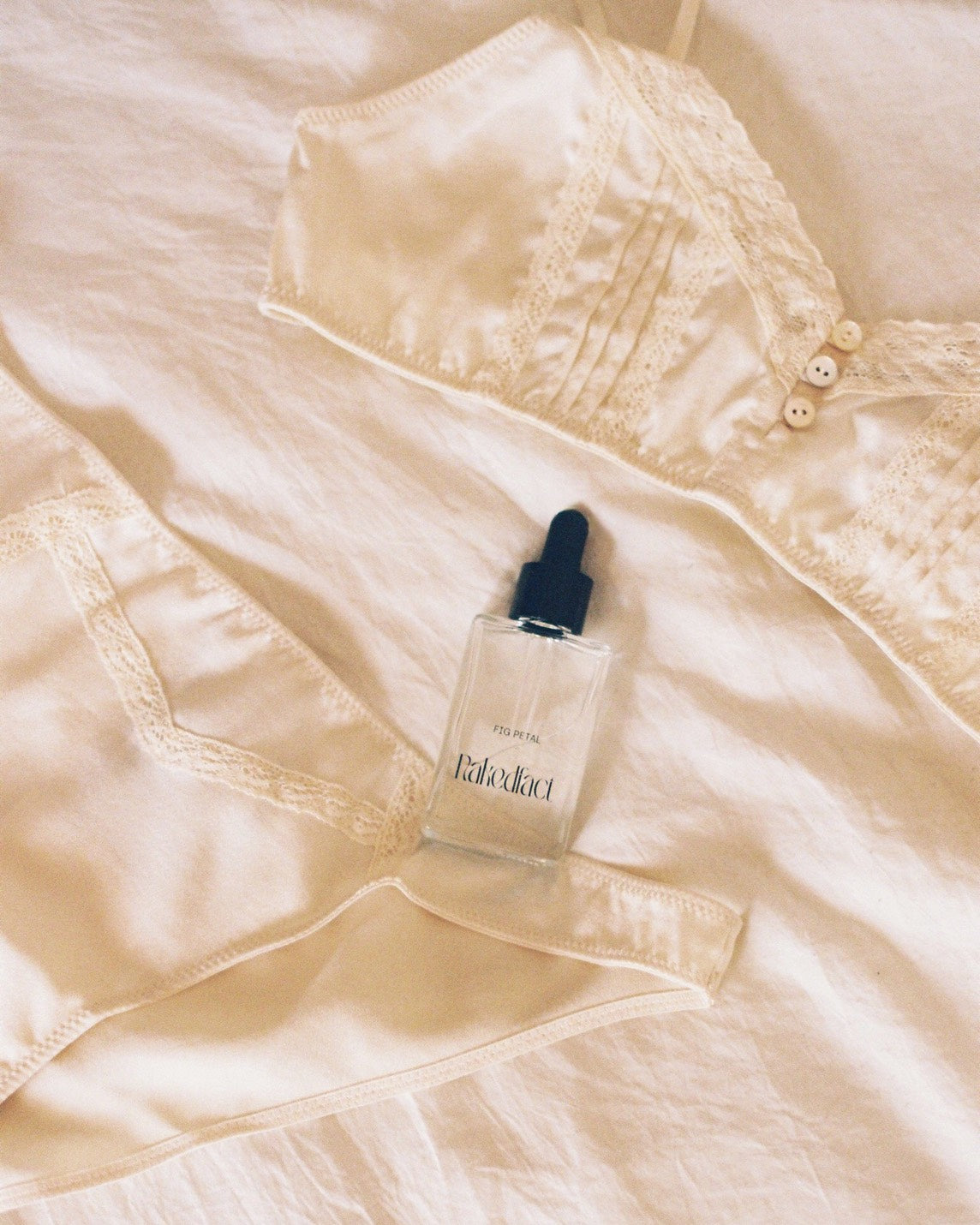 Intimate care oil / フェムケアオイル